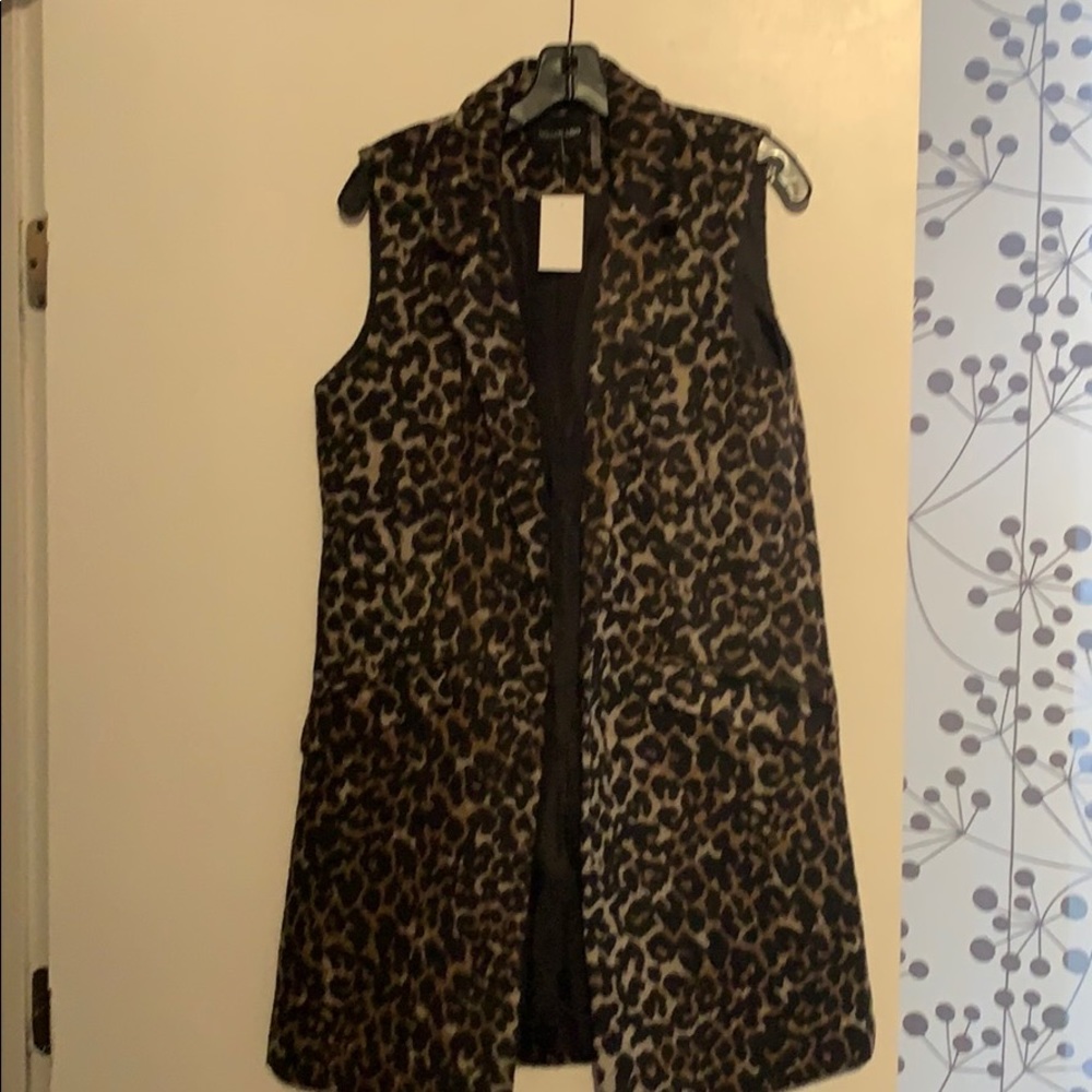 3/4 length Cheetah print vest NWT